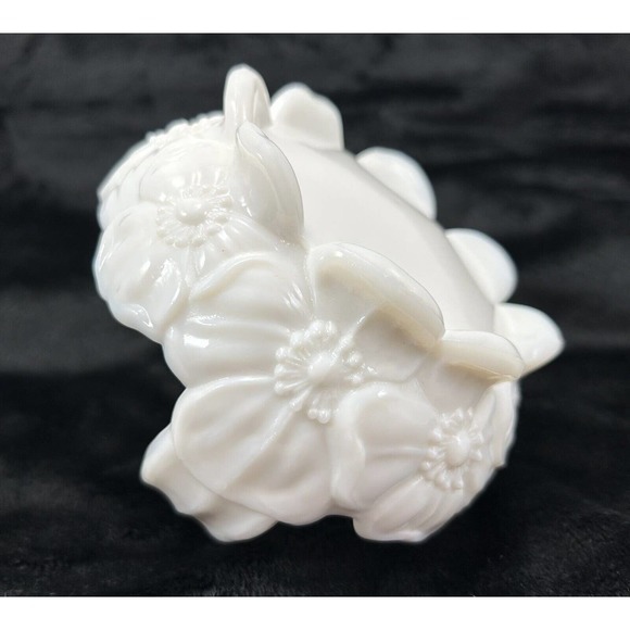 Vintage Westmoreland Milk Glass Split Handle Pansy Basket Candy Dish Trinket MCM - Picture 9 of 11